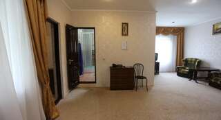 Гостевой дом Империал Судак Семейный люкс-3