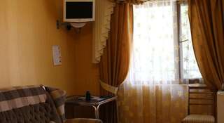 Гостевой дом Империал Судак Четырехместный номер -люкс-3